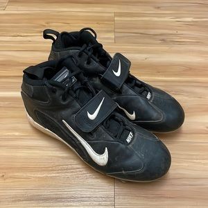Black Nike Cleats Size: 10